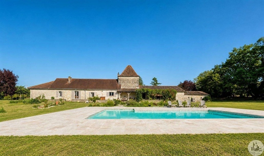Maison 253 m² · à Eymet · 253 m² · 960 000 €