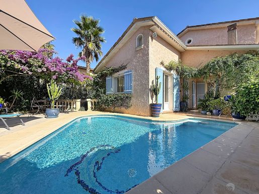 Maison 5 pièces 105 m² · à Grasse · 105 m² · 659 000 €