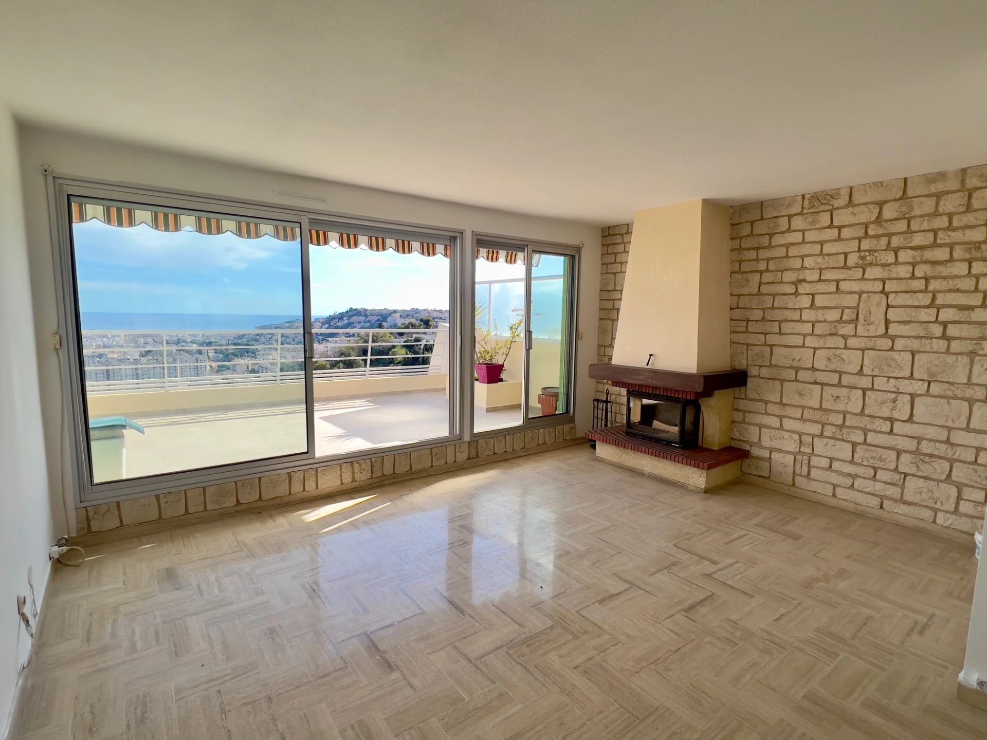 Magnificent sea view, penthouse, 3 rooms apartment - Plus