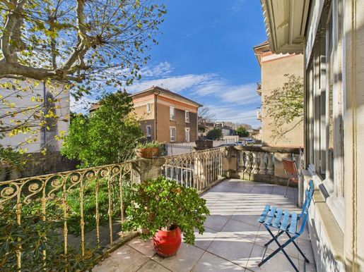 Immeuble 4 pièces 405 m² · à Avignon · 405 m² · 990 000 €