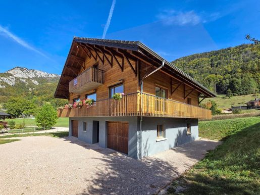 Maison 6 pièces 230 m² · à Le Biot · 230 m² · 895 000 €