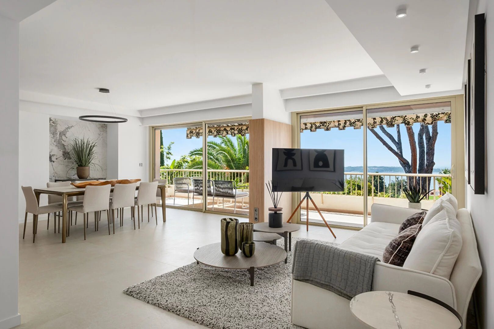 5-Room Apartment - Cannes Californie - Large Terrace - Sea View - Swimming Pool