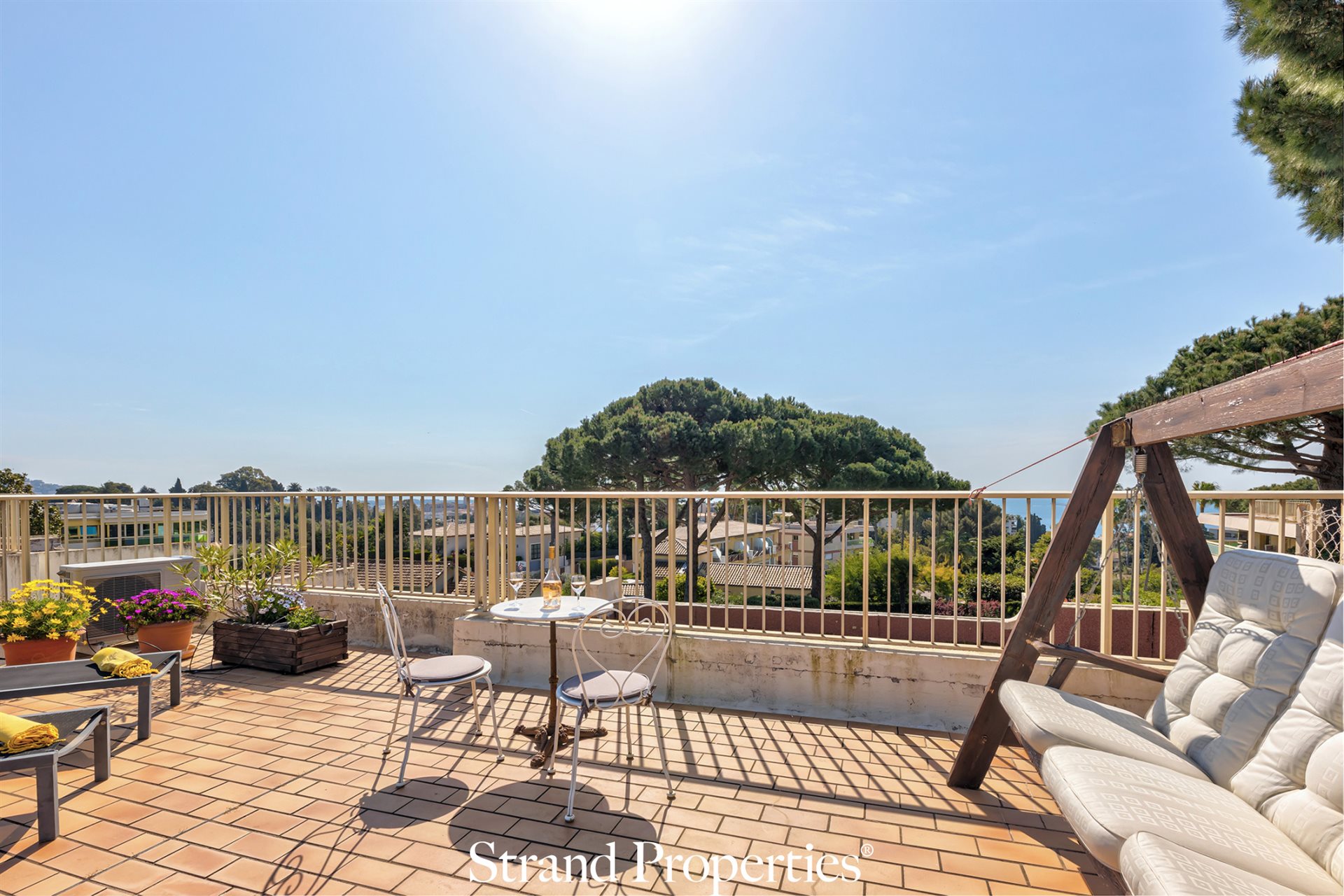 Appartement – Cannes, Les Jardins de Babylone, Pierre Longue - Vue 2