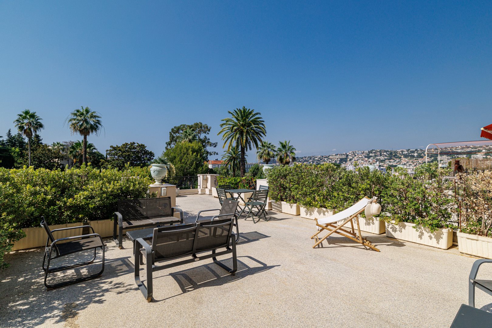 Nice Cimiez Stunning 3-Bedroom Apartment of 187 sqm with Terrace in a Prestigious... - Vue 4