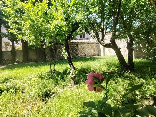Maison 4 pièces 92 m² · à Malaucène · 92 m² · 288 500 €