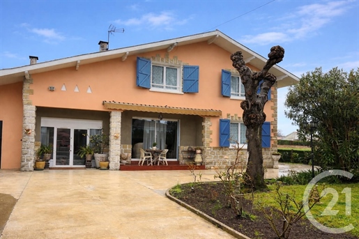 Maison 5 pièces 206 m² · à Bénesse-Maremne · 206 m² · 580 000 €