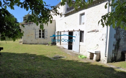 Maison 7 pièces 265 m² · à Chenac-Saint-Seurin-d'Uzet · 265 m² · 378 000 €