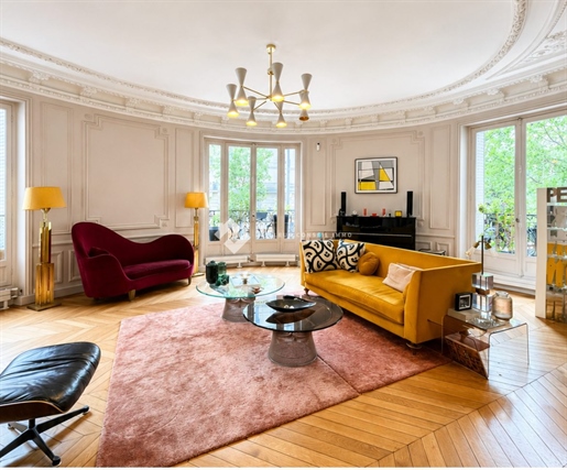Appartement 8 pièces 285 m² · à Paris 17ème · 285 m² · 3 900 000 €