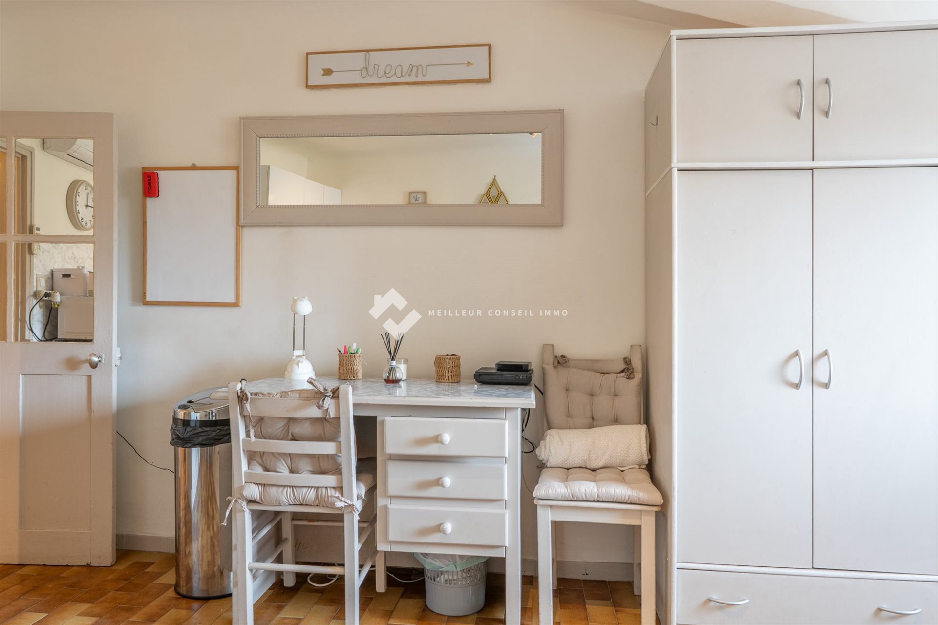 Apartment in Aix-en-Provence, Cuques - Vue 4