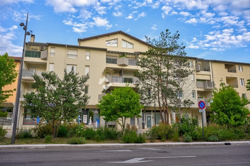 Appartement 4 pièces 108 m² · à Saint-Bonnet-de-Mure · 108 m² · 295 000 €