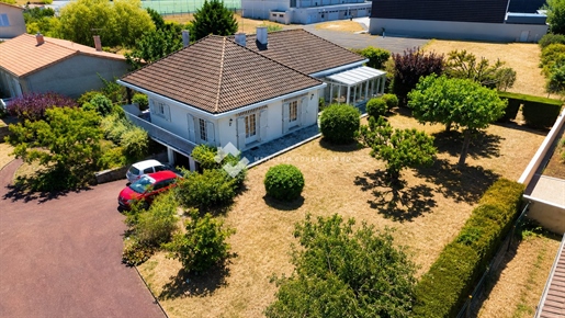 Maison 7 pièces 181 m² · à Buxerolles · 181 m² · 271 500 €