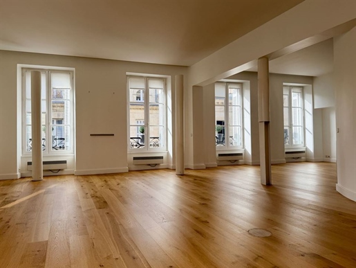 Appartement 3 pièces 100 m² · à Bordeaux · 100 m² · 884 000 €