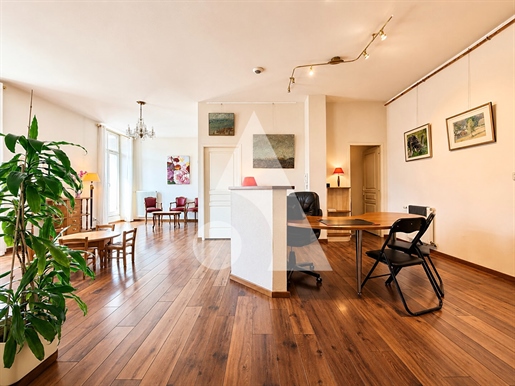 Local commercial 3 pièces 92 m² · à Aix-les-Bains · 92 m² · 340 000 €