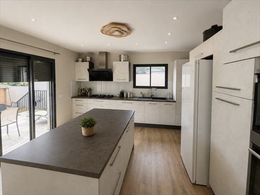 Advert pic 0