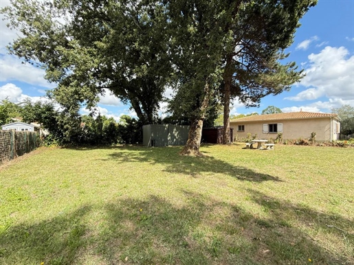 Terrain 558 m² · à Saint-Palais-sur-Mer · 558 m² · 127 800 €