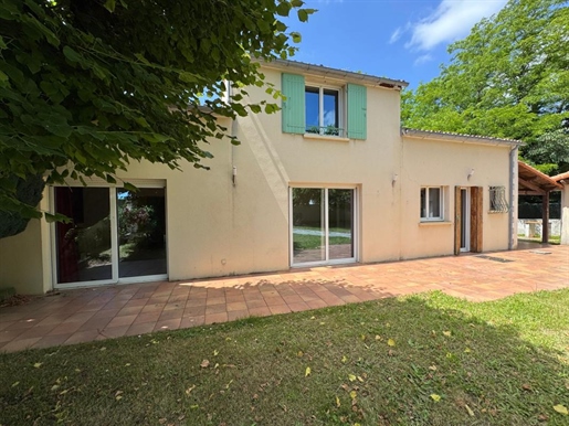 Maison 7 pièces 200 m² · à Saujon · 200 m² · 288 750 €