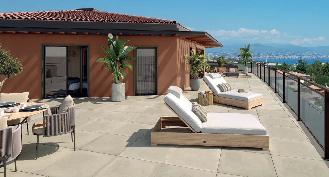 Antibes — Your Rooftop Villa with Sea and Mountain Views