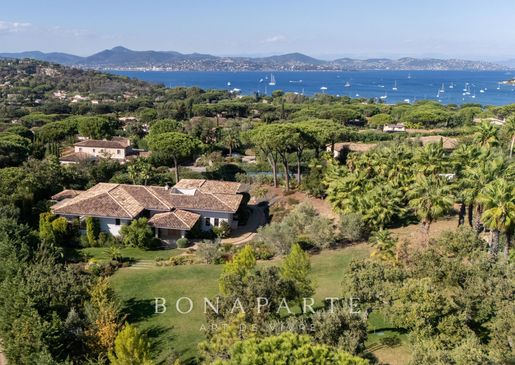 Maison 9 pièces 466 m² · à Saint-Tropez · 466 m² · 15 900 000 €