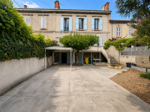 Élégance et caractère : Maison de 1850 avec jardin et garage double Quartiers Arrousaire/Saint-Ruf