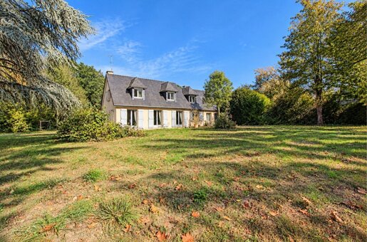 Maison 7 pièces 182 m² · à Domloup · 182 m² · 357 000 €