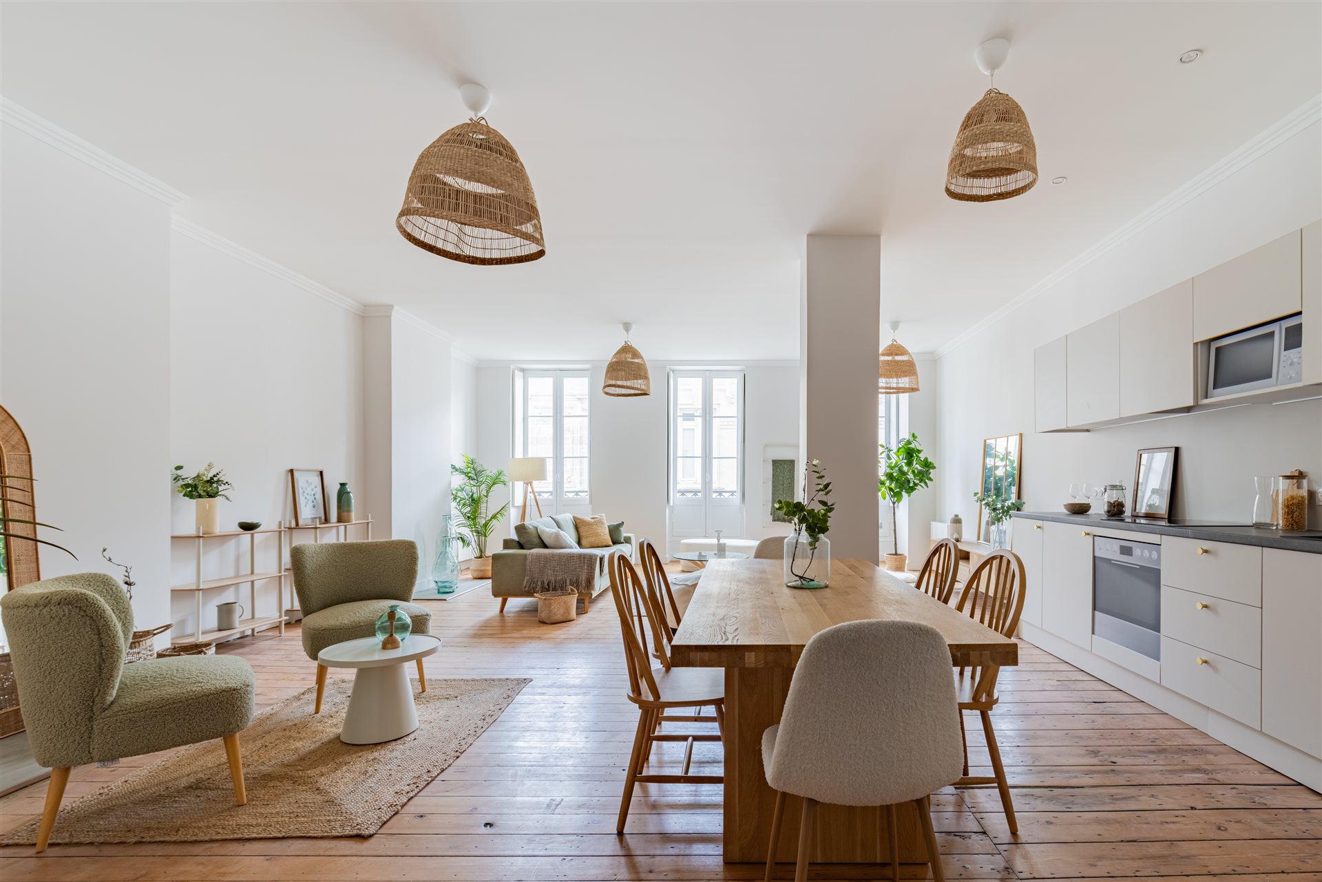 Elegant Renovated Apartment in a Historic Stone Building – Jardin Public, Bordeaux 120 m²... - Ansicht 2