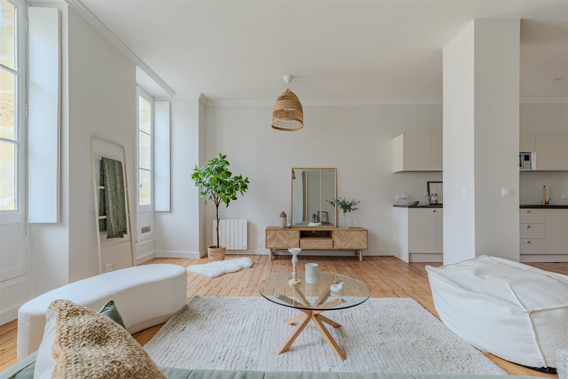 Elegant Renovated Apartment in a Historic Stone Building – Jardin Public, Bordeaux 120 m²... - Ansicht 5