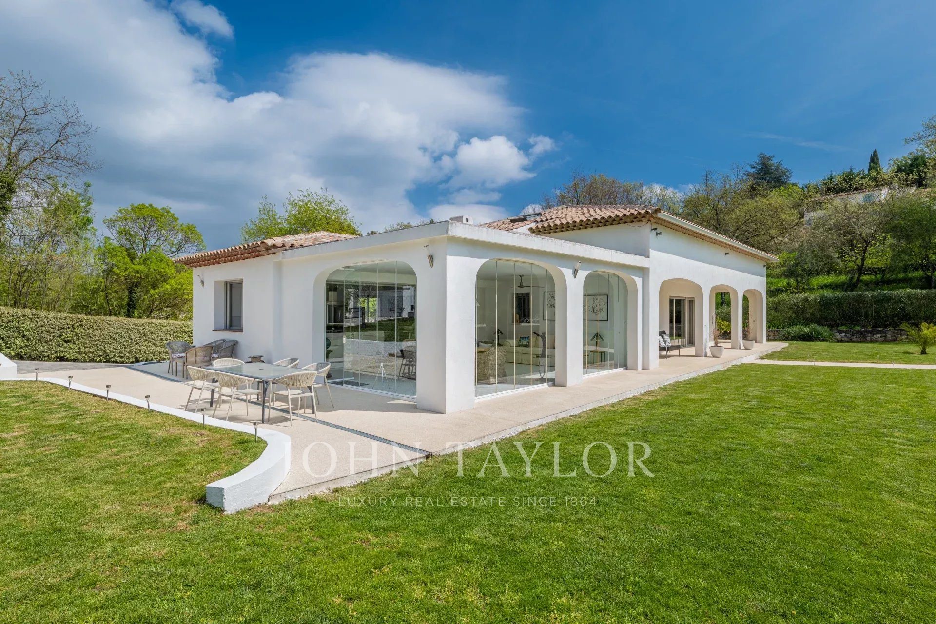 Maison à vendre, 300m², Opio