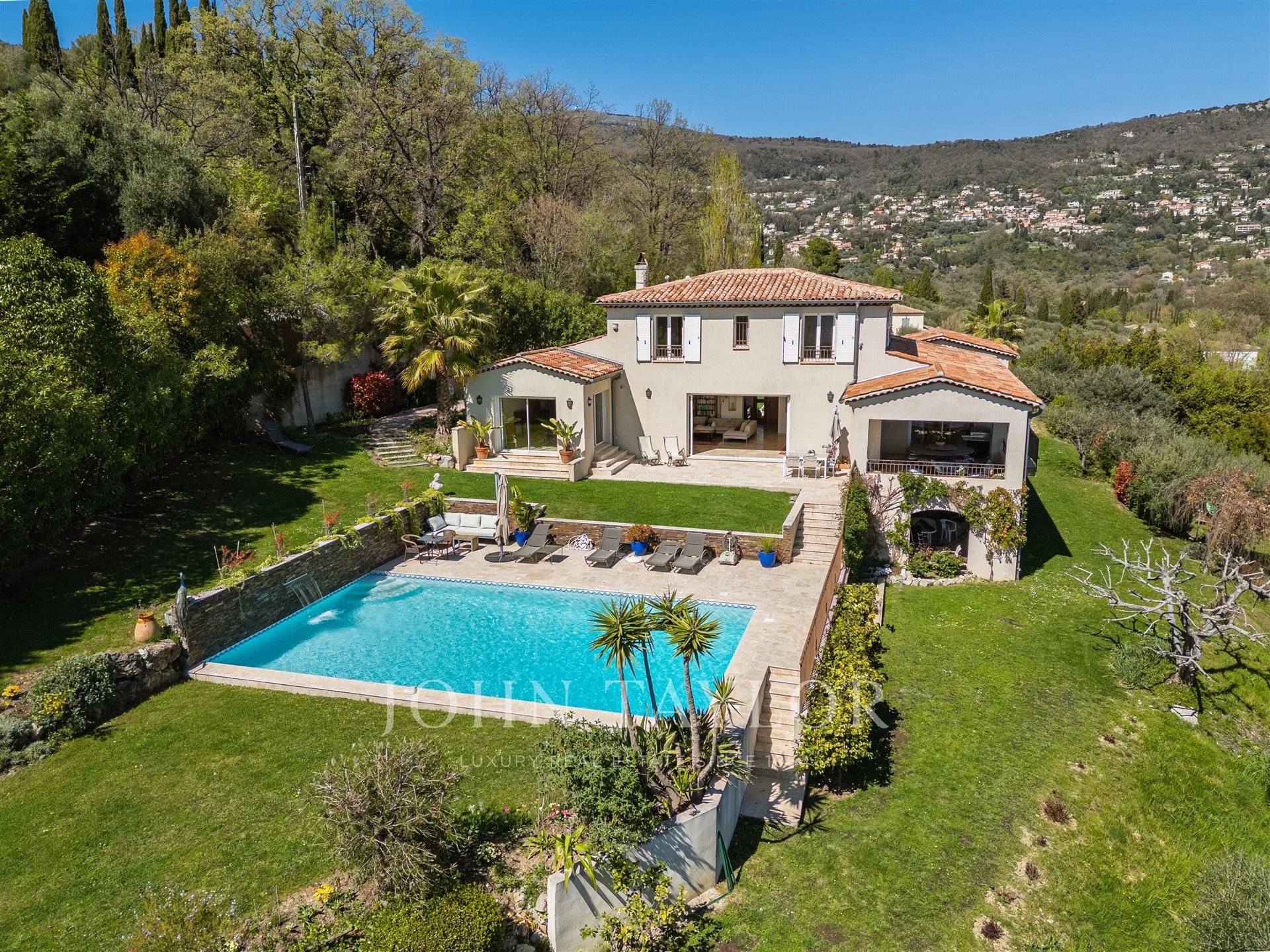 Maison à vendre, 305m², Châteauneuf-Grasse