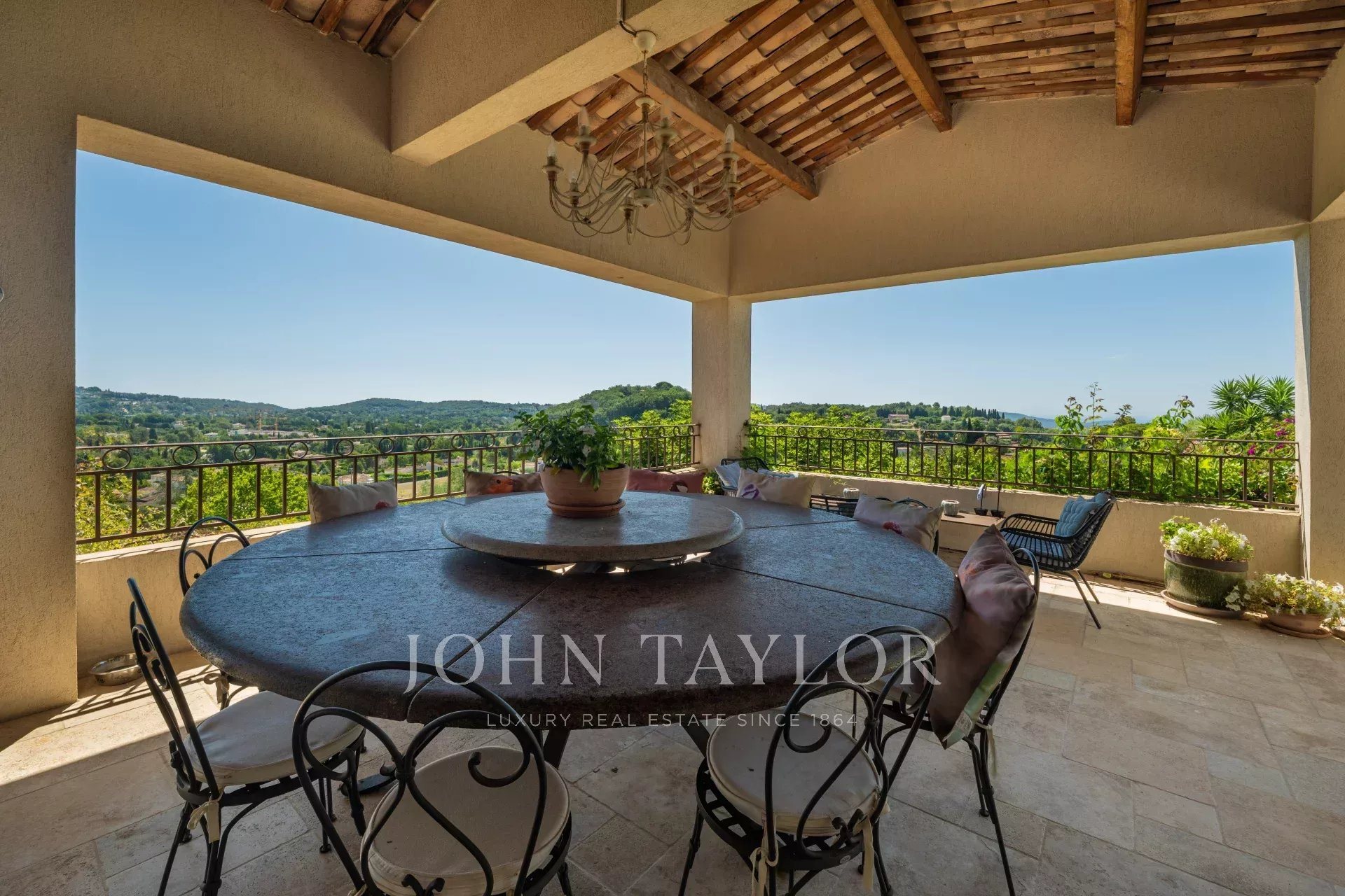 Maison à vendre, 305m², Châteauneuf-Grasse