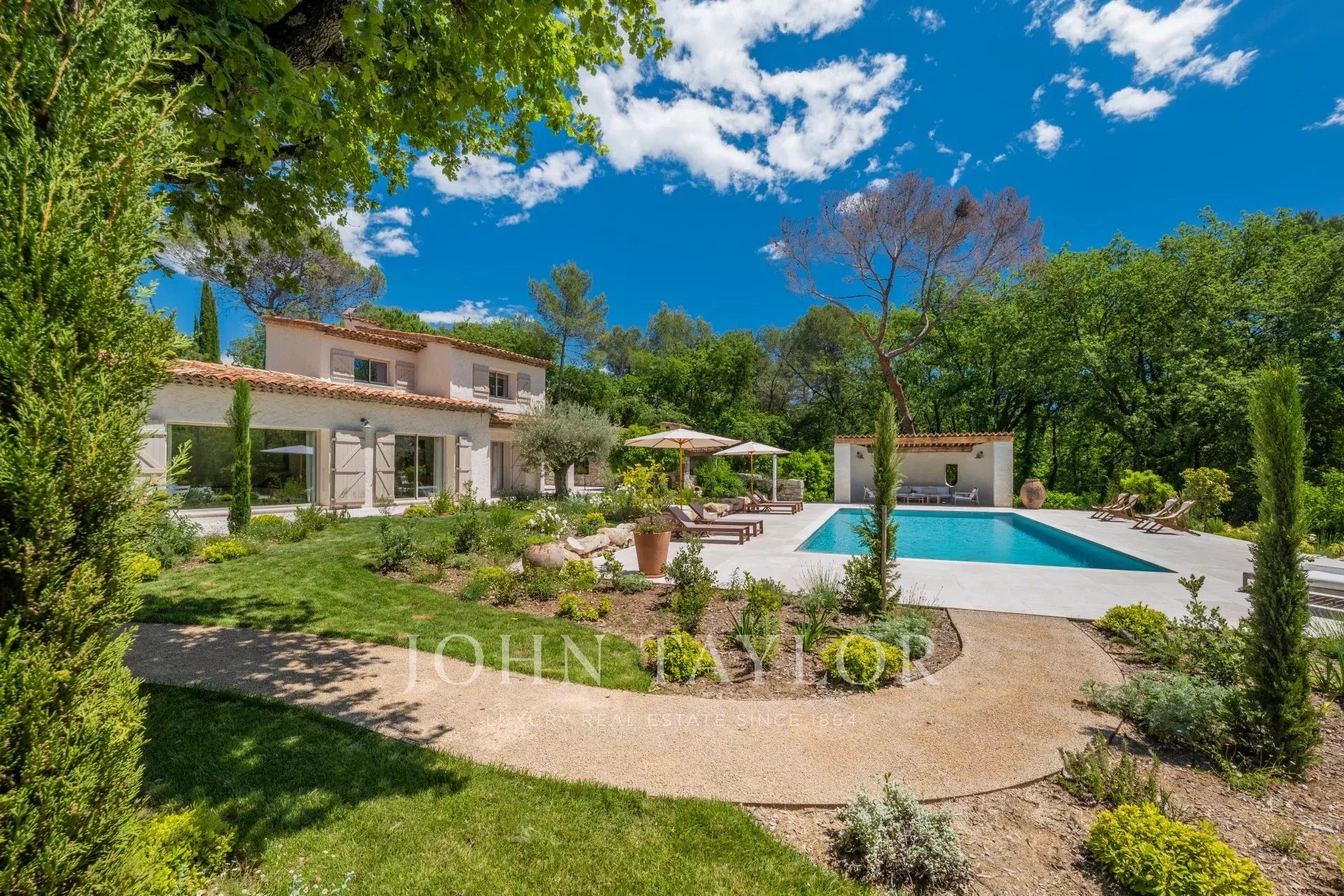 Maison à vendre, 190m², Roquefort-les-Pins