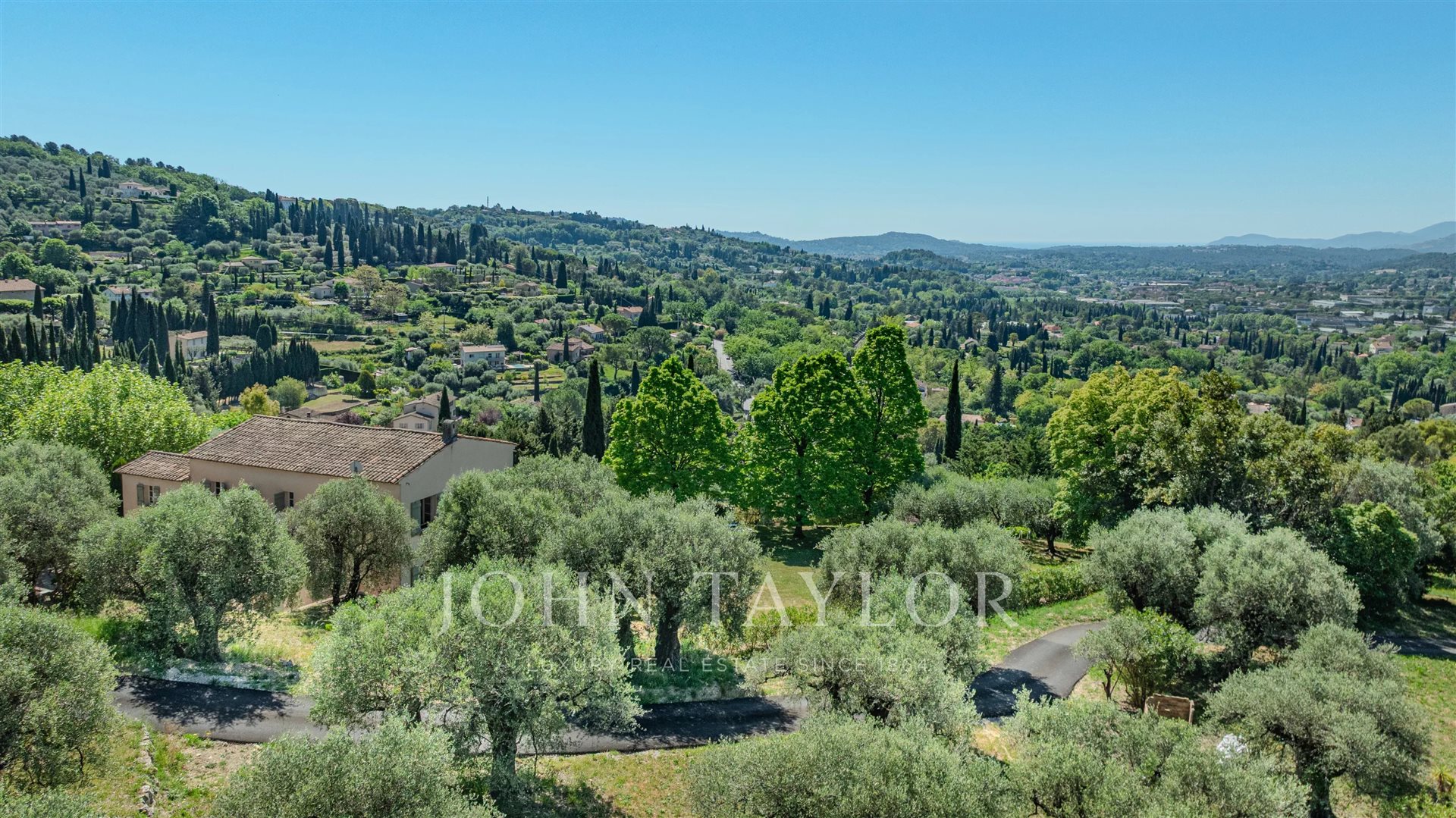 Maison à vendre, 353m², Grasse