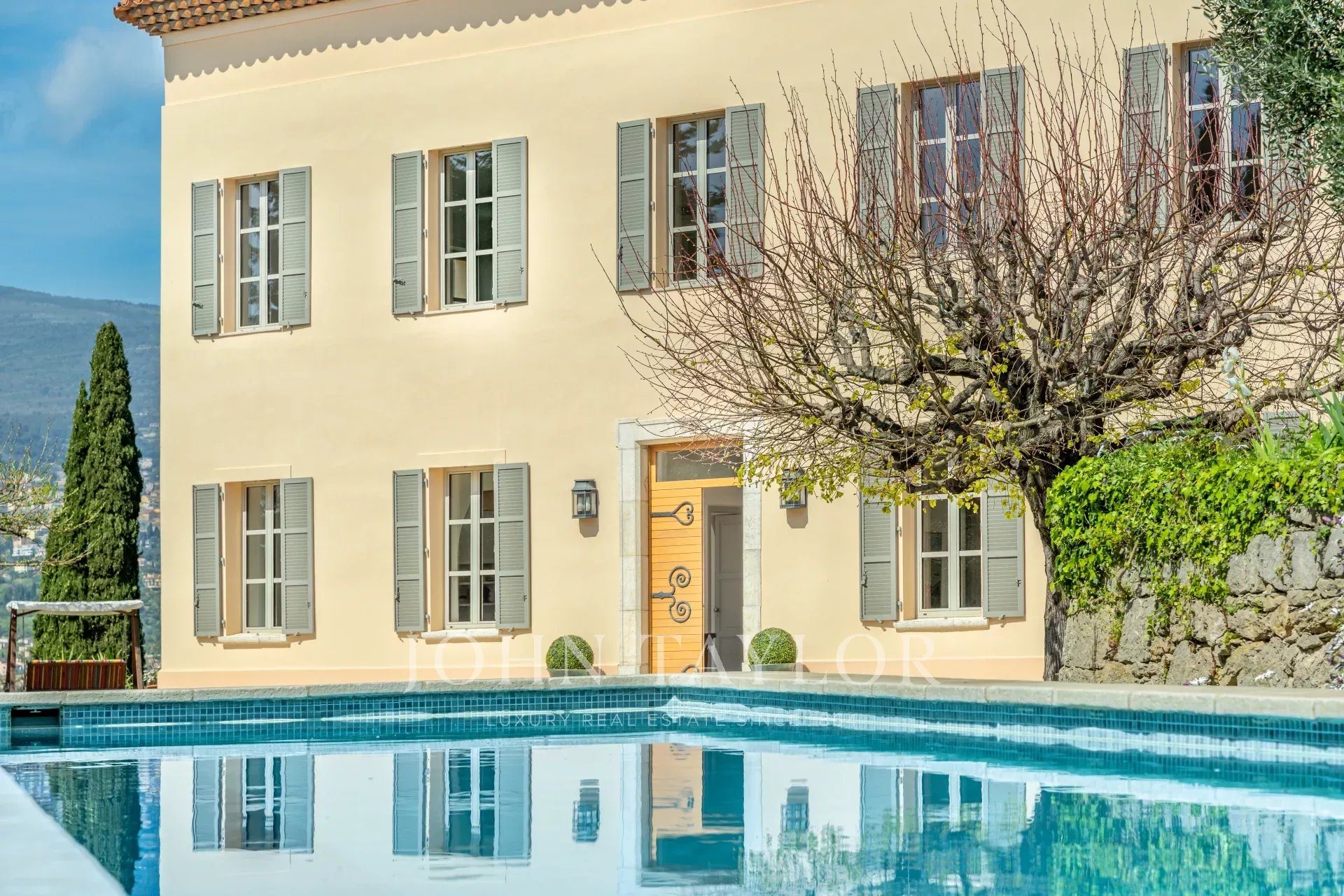 Maison à vendre, 375m², Grasse