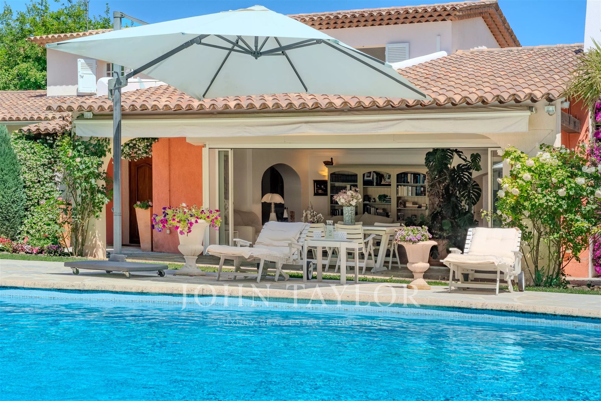 Maison à vendre, 337m², Le Rouret