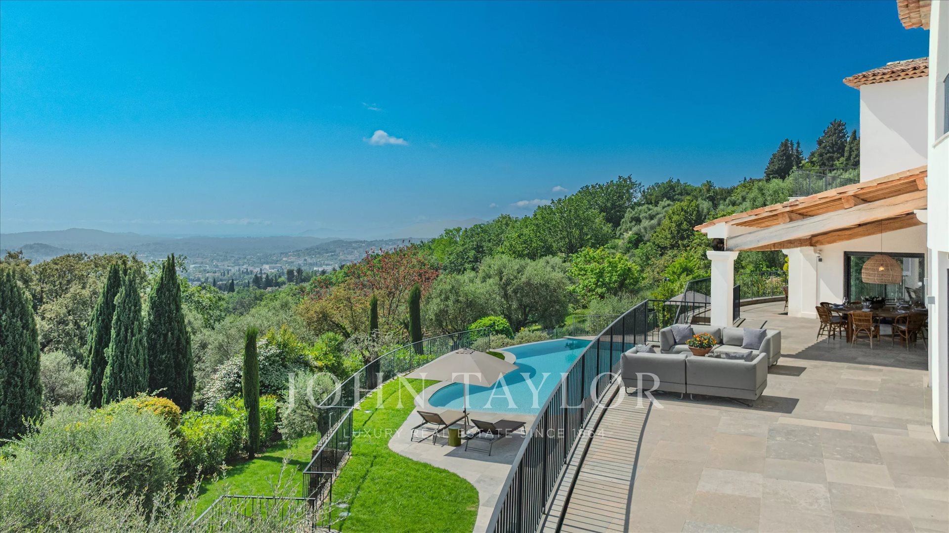 Maison à vendre, 730m², Grasse