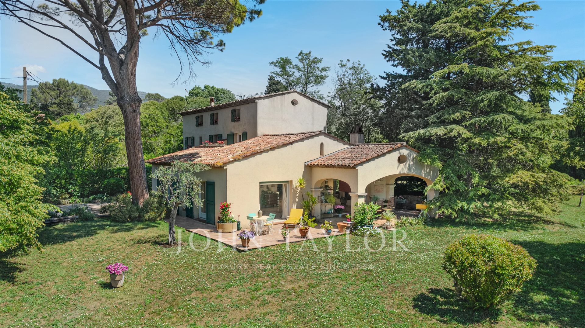 Maison à vendre, 198m², Grasse