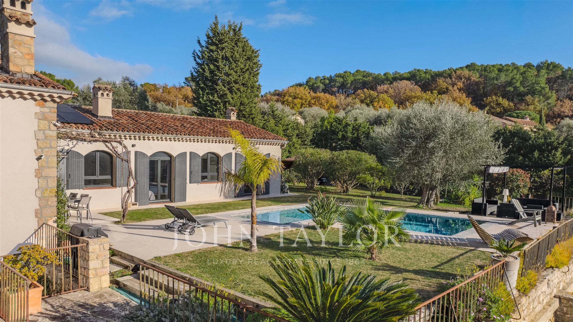 Maison à vendre, 217m², Valbonne