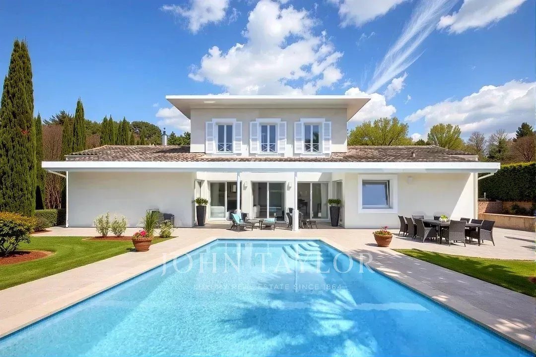 Maison à vendre, 250m², Châteauneuf-Grasse