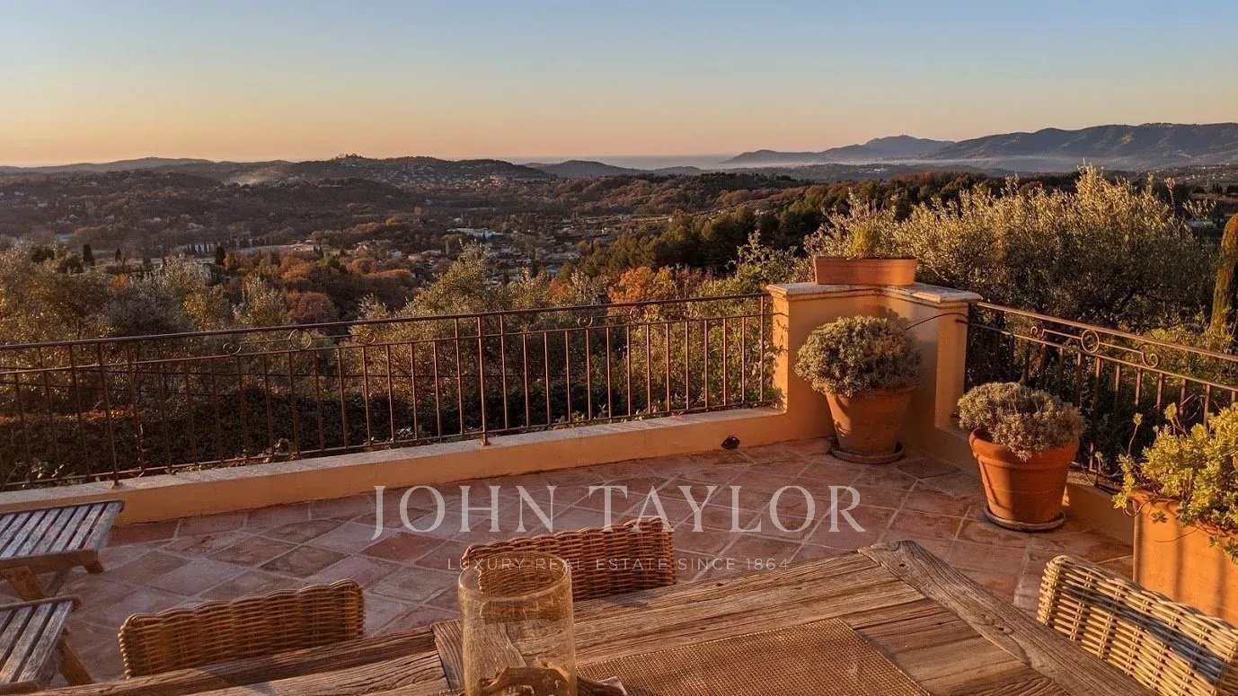 Maison à vendre, 173m², Châteauneuf-Grasse
