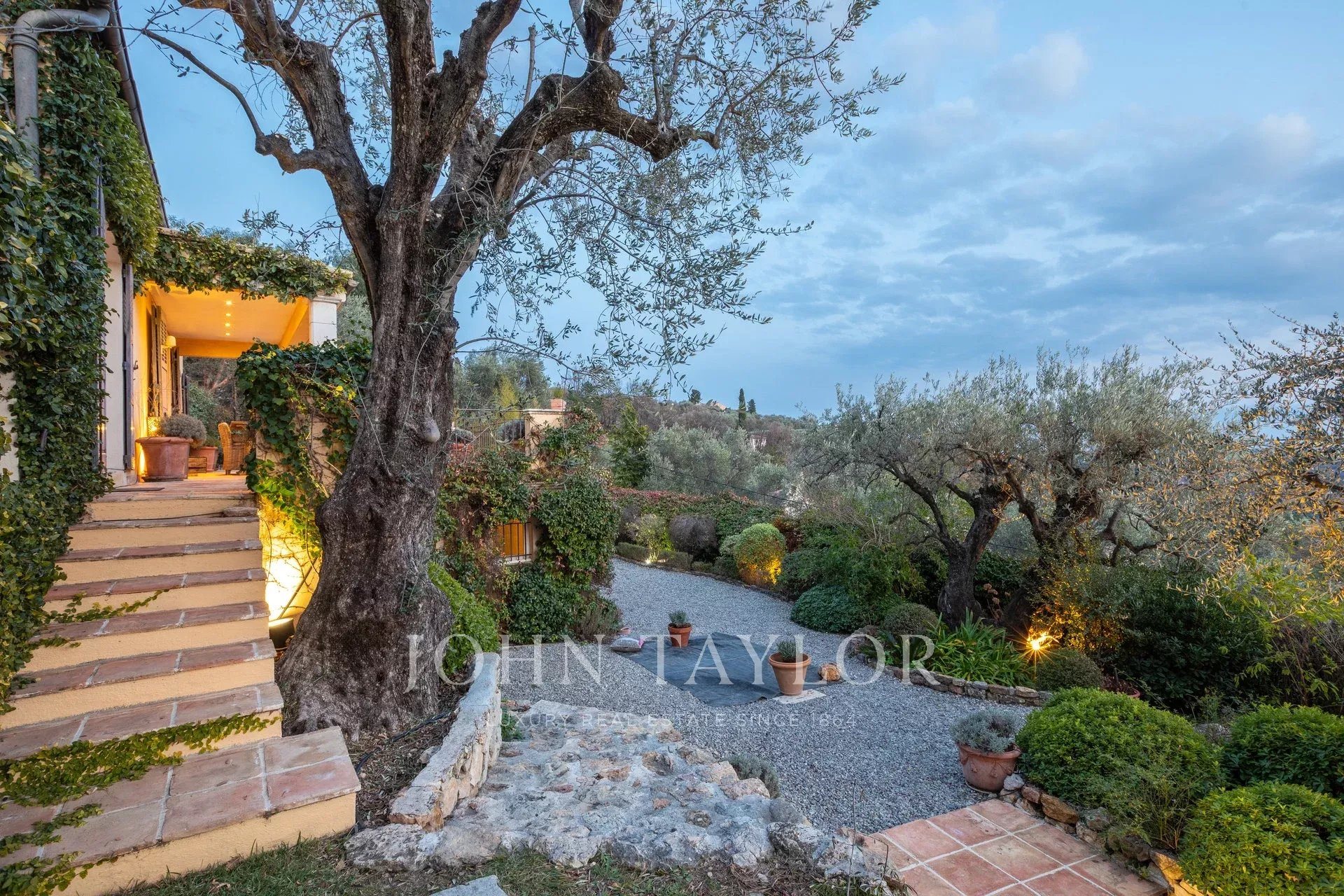 Maison à vendre, 173m², Châteauneuf-Grasse