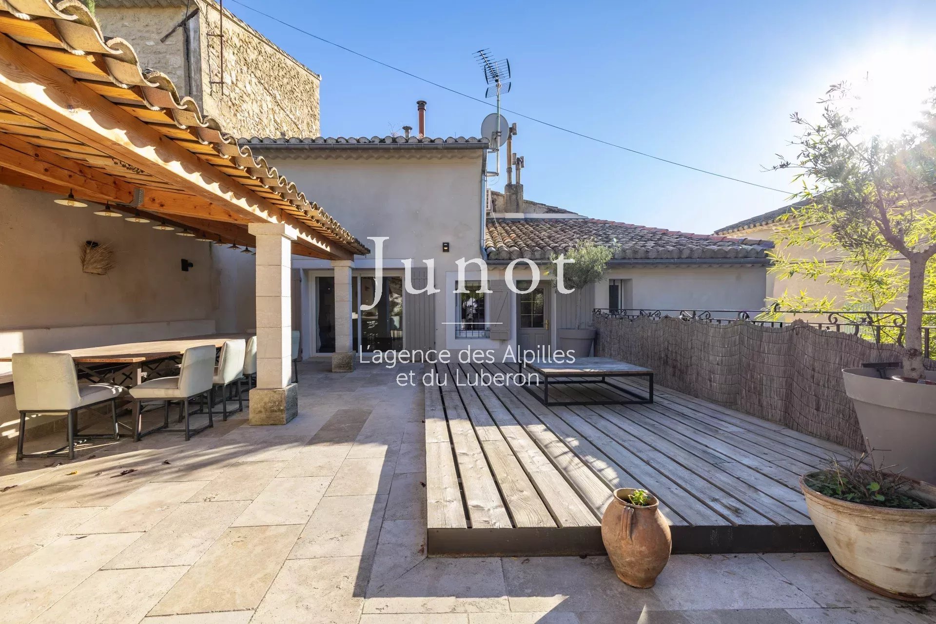 Maison à vendre, 167m², Robion