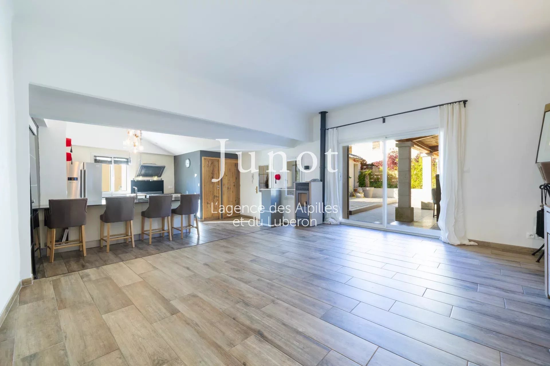 Maison à vendre, 167m², Robion
