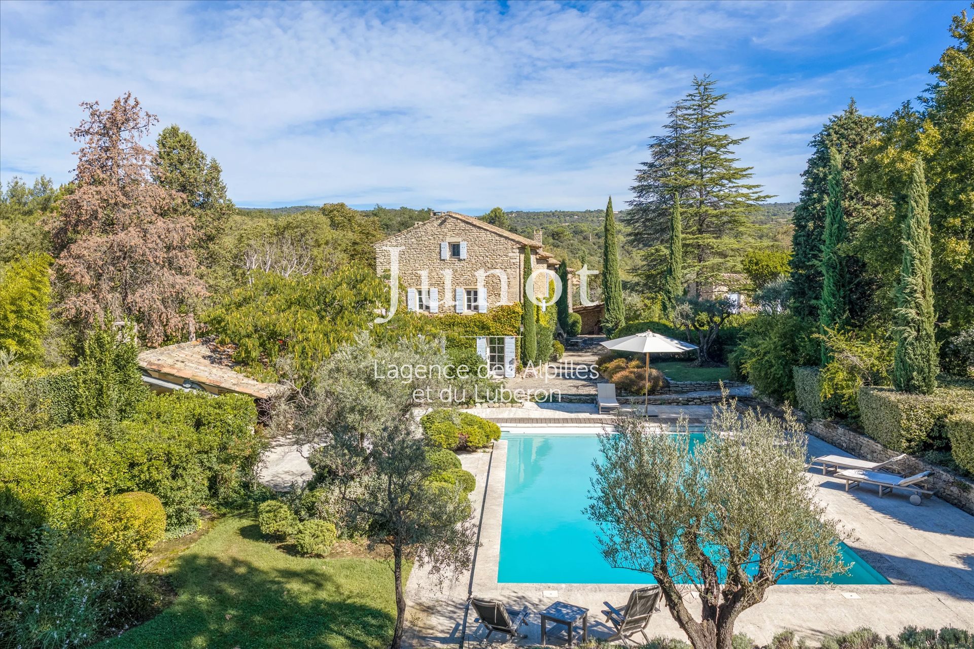 Maison à vendre, 365m², Gordes