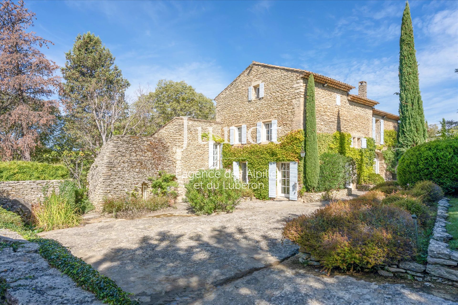 Maison à vendre, 365m², Gordes