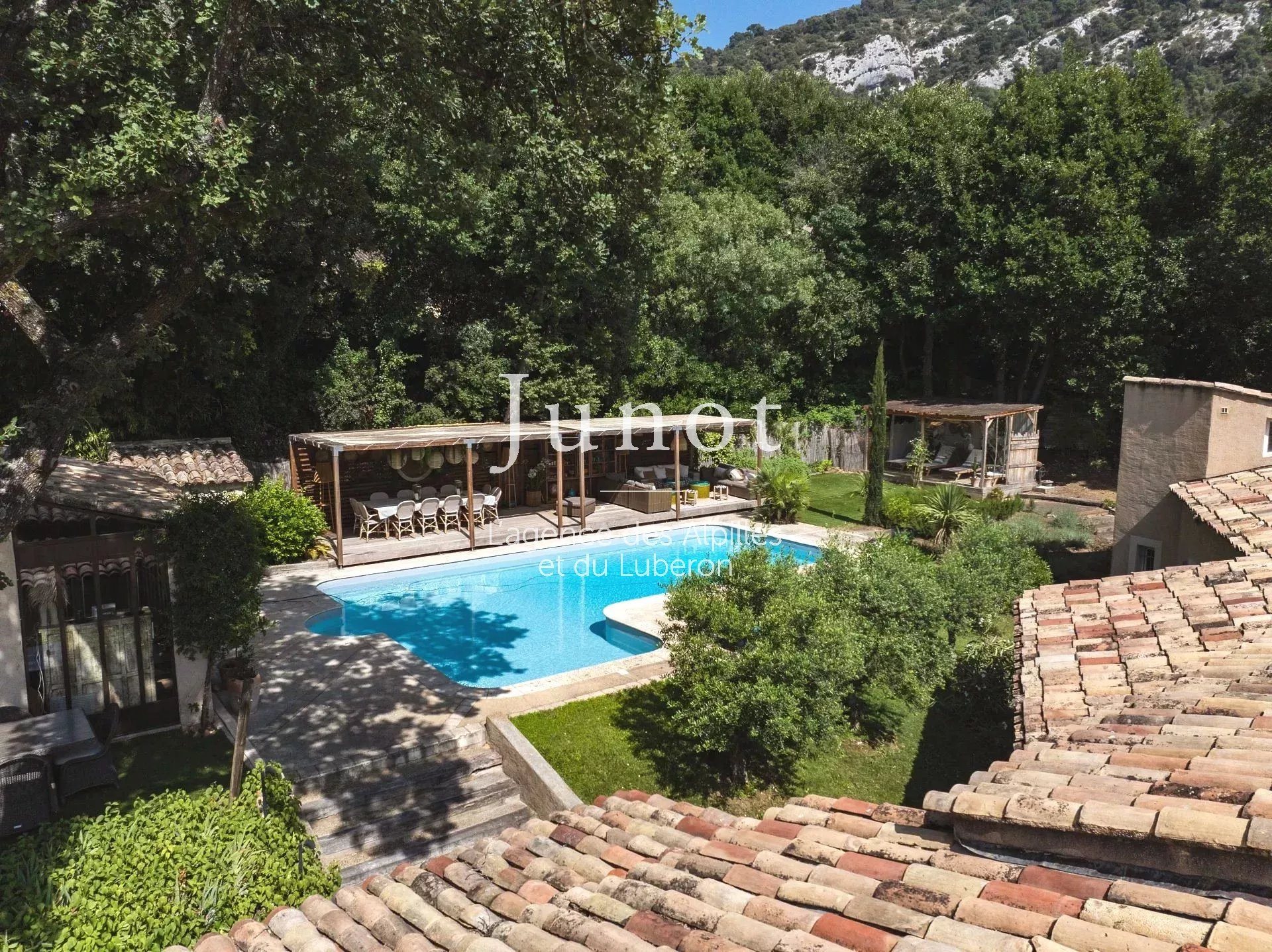 Maison à vendre, 170m², Robion