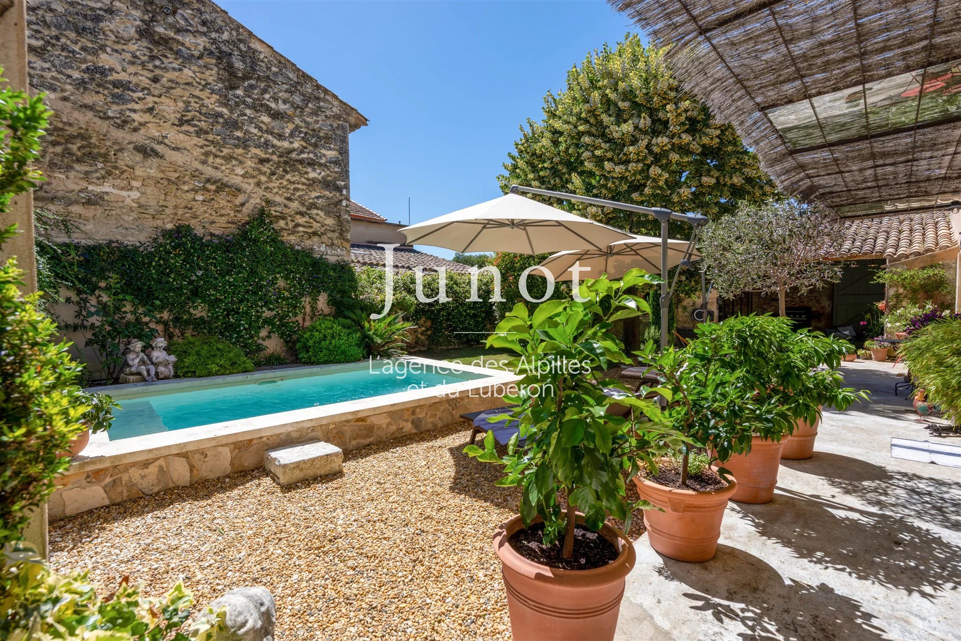Maison à vendre, 300m², Oppède