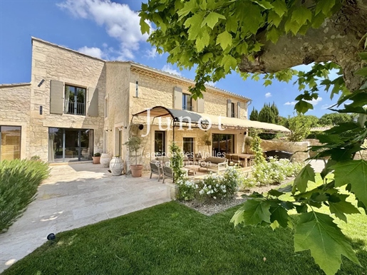 Paradou 299m²