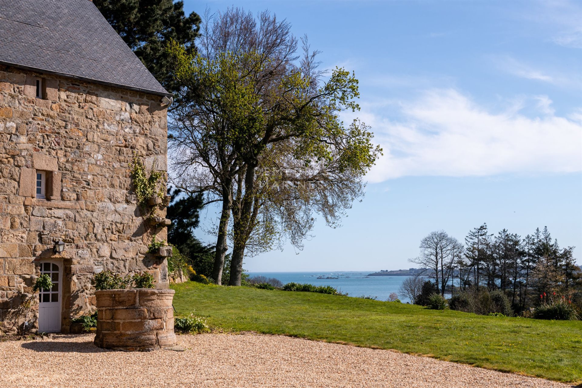 Maison à vendre, 328m², Plougrescant