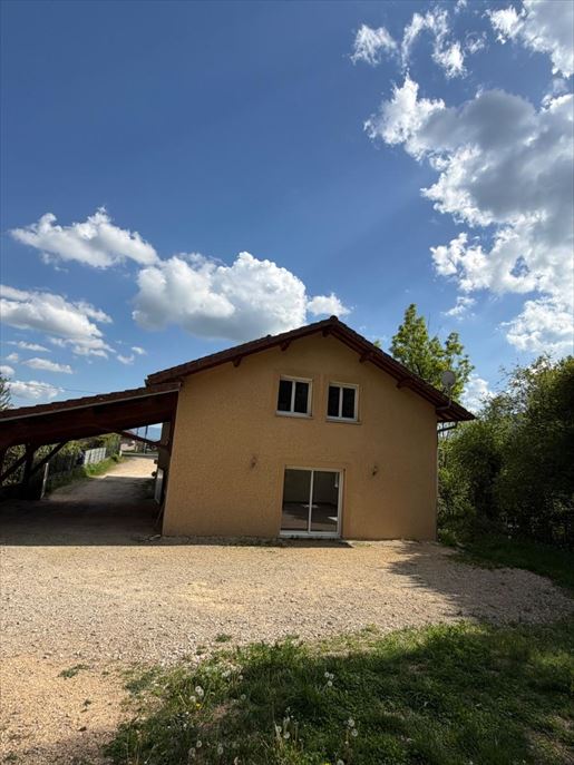 Maison 4 pièces 125 m² · à Virieu-le-Grand · 125 m² · 310 000 €