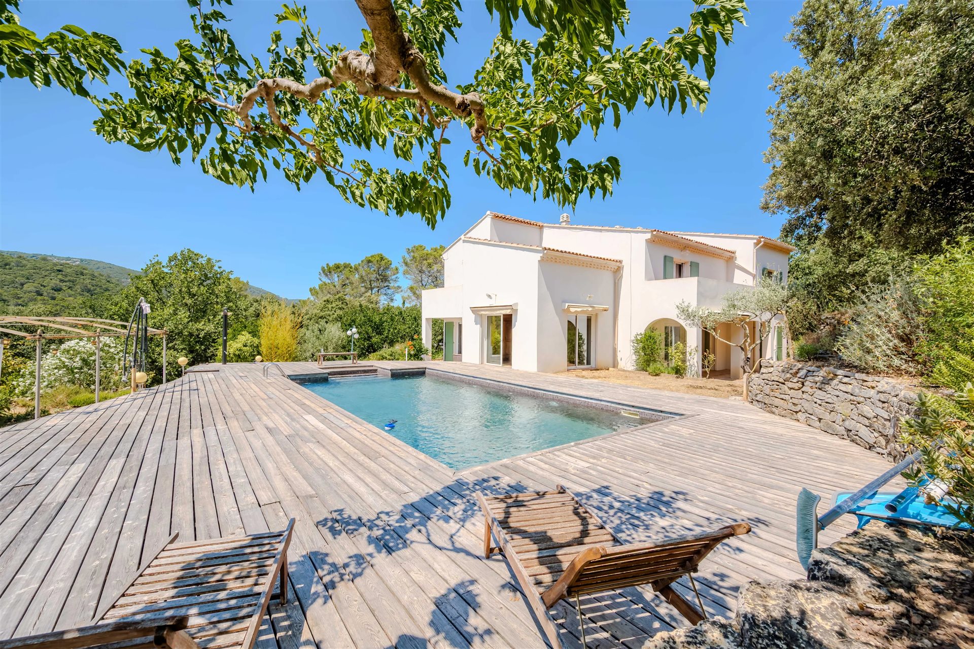 Maison à vendre, 250m², Méounes-lès-Montrieux