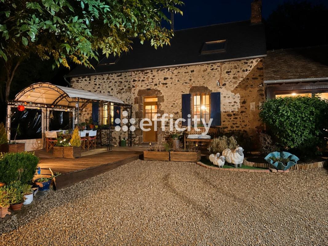 Maison à vendre, 135m², Saint-Aubin-de-Locquenay